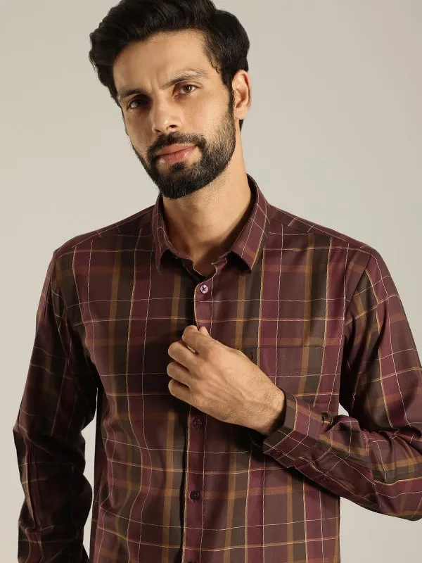 Men Checked Full Sleeve Cotton Blend Shirt