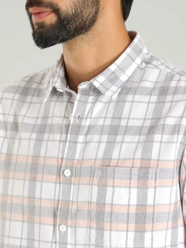 Men Checked Half Sleeve Cotton Shirt