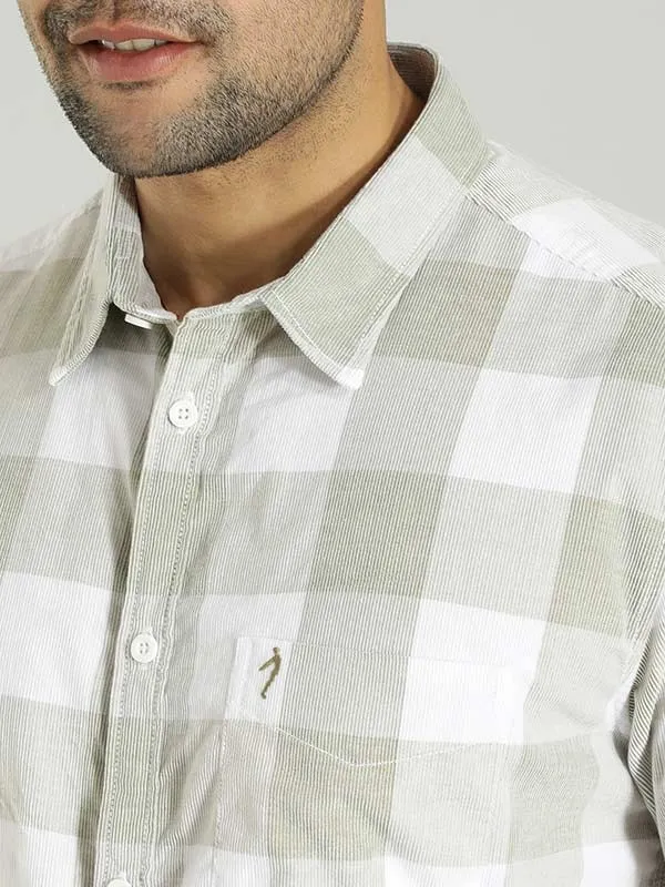 Men Checked Half Sleeve Cotton Shirt