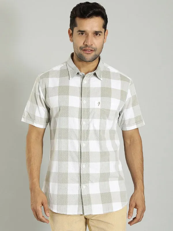 Men Checked Half Sleeve Cotton Shirt