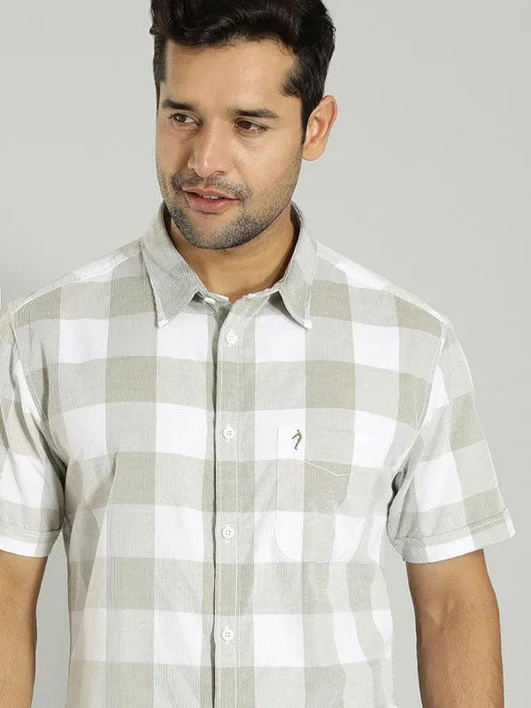 Men Checked Half Sleeve Cotton Shirt