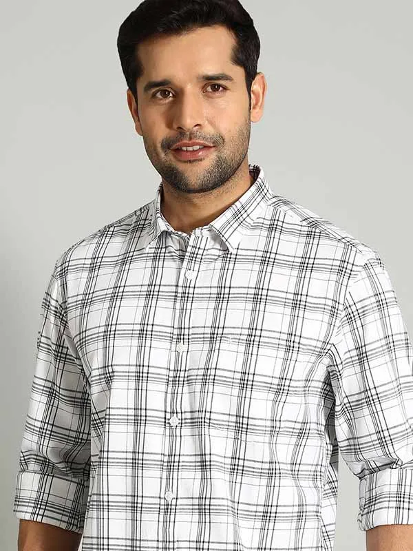 Men Checked Half Sleeve Cotton Shirt