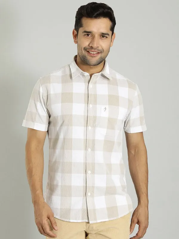 Men Checked Half Sleeve Cotton Shirt