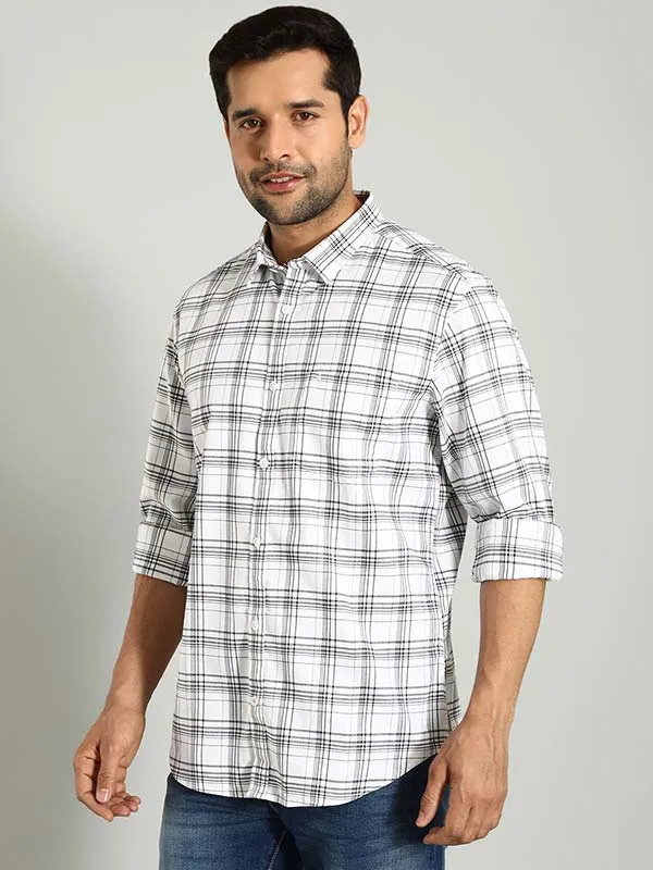 Men Checked Half Sleeve Cotton Shirt