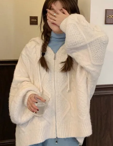 Women's Oversized Knitted Hooded Cardigan Twist Sweater